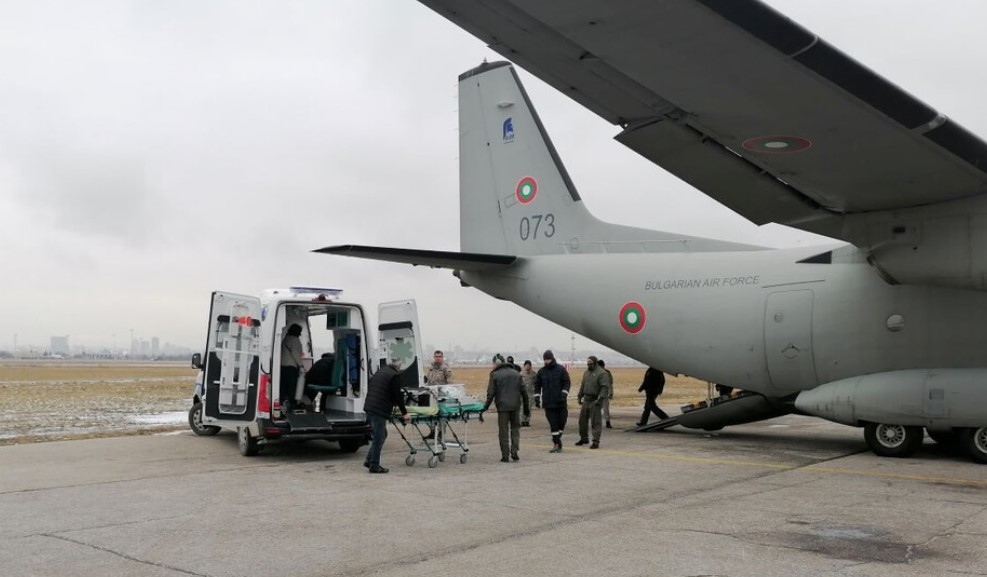 Екип за аварийно спасително осигуряване от 16 а авиационна база от състава