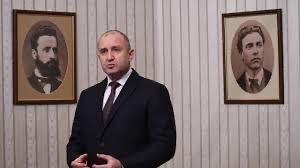 Президентът Румен Радев подписа указ за разпускането на 3 февруари