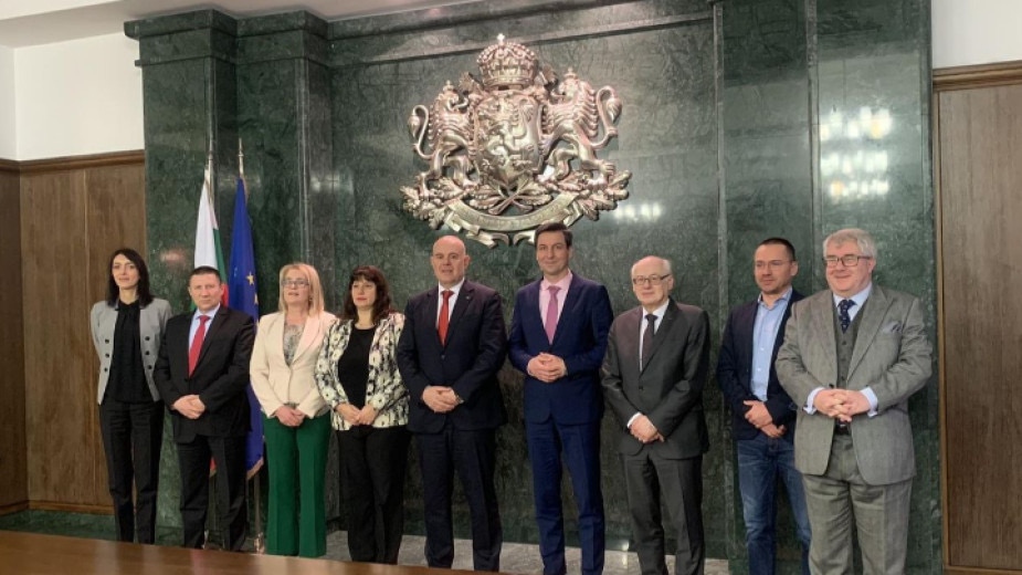 Пред представители на групата на Европейските реформатори и консерватори в