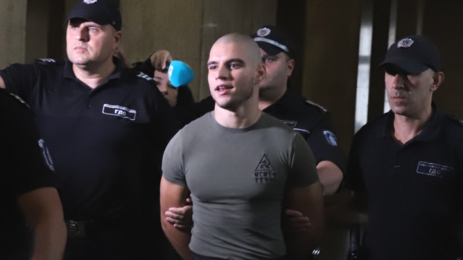 Прокурорският син от Перник остава зад решетките Това реши Софийският