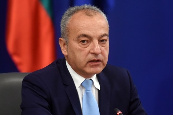 Със заповед на министър председателя Гълъб Донев са назначени трима заместник министри В