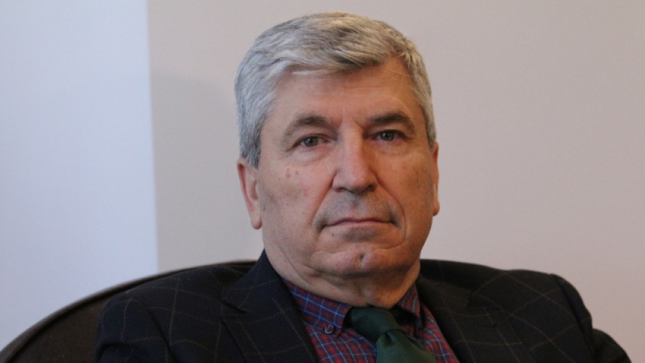Коментар на енергийния експерт и дипломат Илиян Василев на страницата