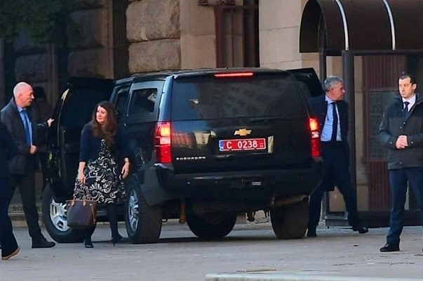 Посланикът на Съединените щати у нас Херо Мустафа се срещна