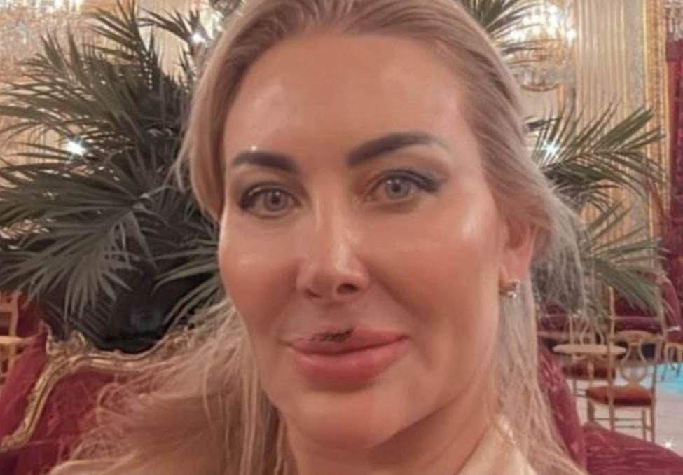 Антония Петрова която явно гони визията на Мадона не спира