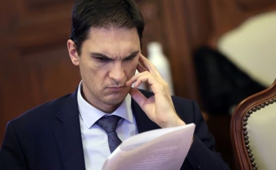 Александър Дунчев с гневен пост че водачът в София