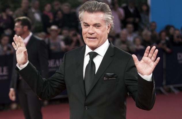 Актьорът Рей Лиота ще бъде почетен посмъртно със звезда на