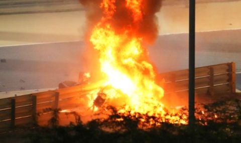 Шокиращи снимки показват останките от болида на звездата от Формула