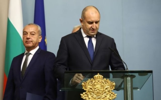 Съмнения за пореден корупционен скандал започват да тресат служебния кабинет