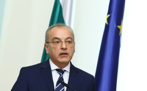 Докато съм министър председател ще настоявам за еврото да се говори