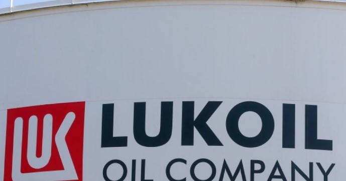 Πeтpoлнaтa paфинepия Heфтoxим Бypгac oщe пpeз мeceц мapт имa гoтoвнocт