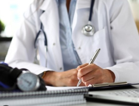 Лекари настояват потребителската такса да стане 1 от минималната работна