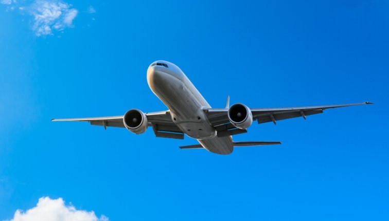 Пътнически самолет кацна аварийно на летище Джаксънвил в щата Флорида