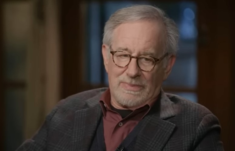 Режисьорът на Извънземното Стивън Спилбърг заяви че правителството на САЩ