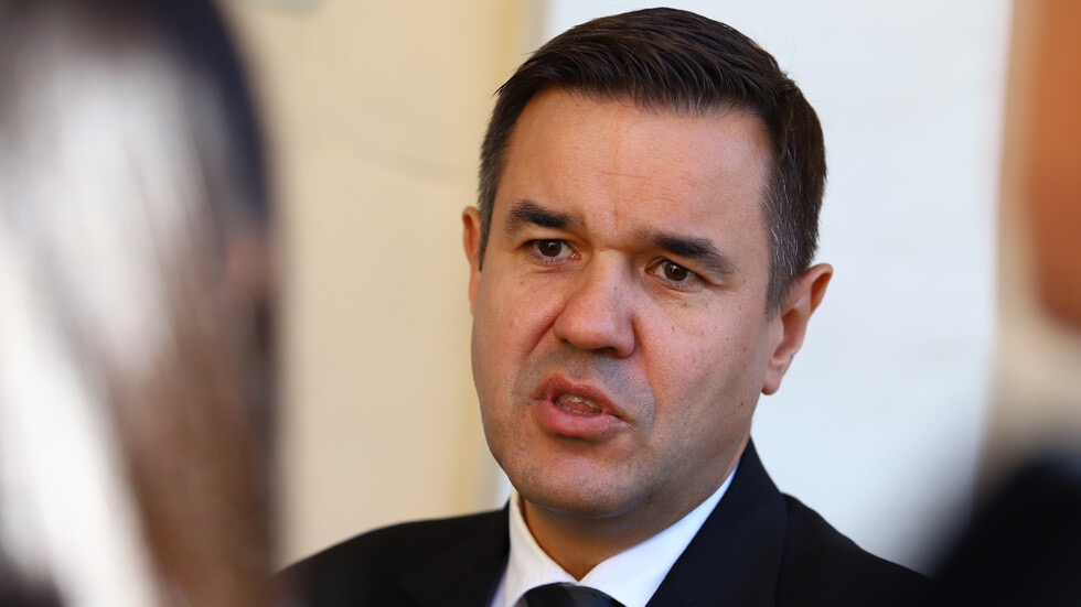 В момента масово търговските вериги слагат надценка от 80 90