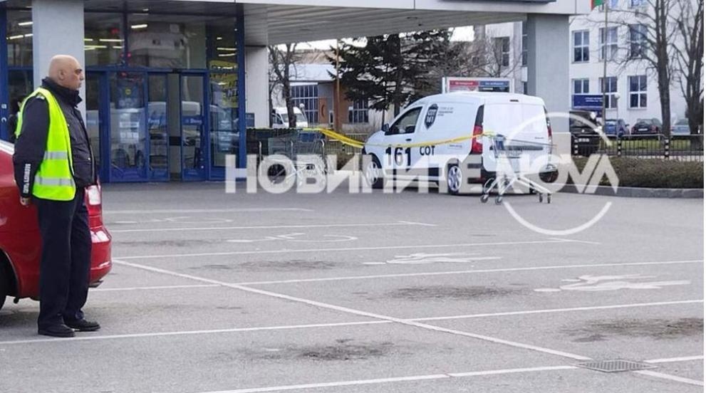 Обир на инкасо автомобил е станал във Враца Той е