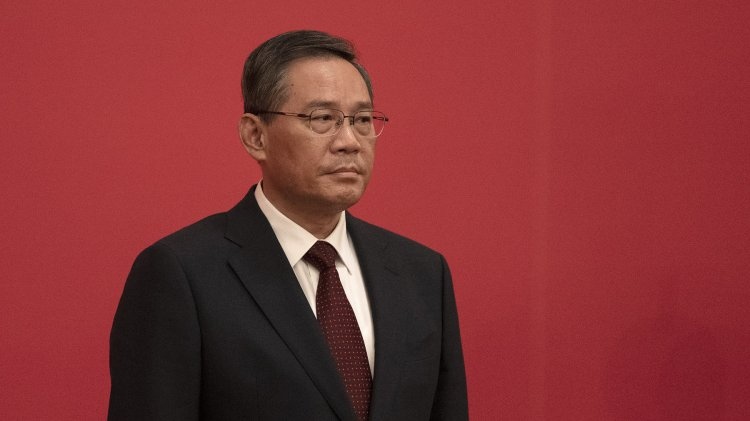 Китайският президент Си Дзинпин номинира днес 63 годишния Ли Цянза премиер Това