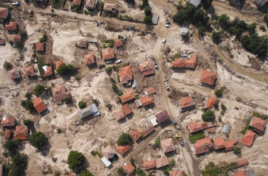 Държавата отпуска до 2500 лева помощи на хората от пострадалите