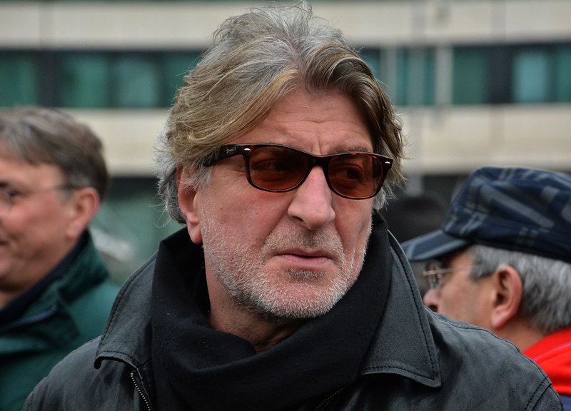 Най много ме обиди това че ме предадоха артистите на Народния