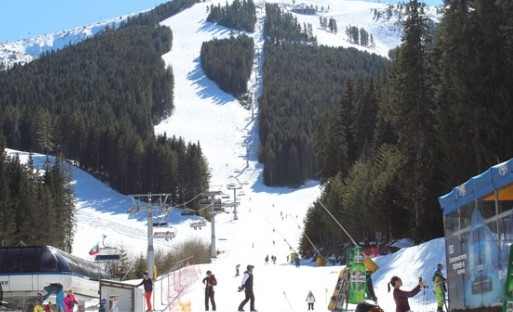 Зимният туризъм е сложен механизъм Хотелиерите в Банско посочиха че