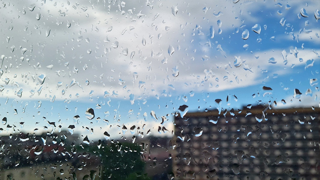 През нощта ще бъде облачно и дъждовно Почти тихо с