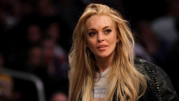 Осем известни личности сред които холивудската актриса Линдзи Лоън Капан за родители