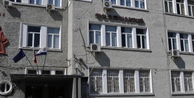 Сигнали за бомби са получени в около 10 столични училища