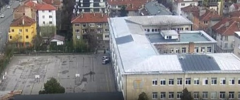 Сигнал за бомба е получен в 22 о Средно училище