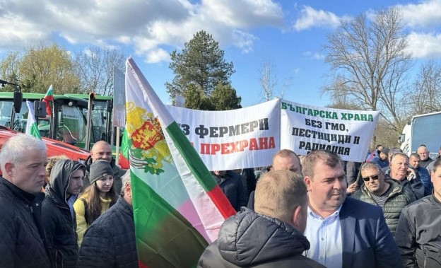 Стотици зърнопроизводители от областите Бургас Варна и Добрич се събраха