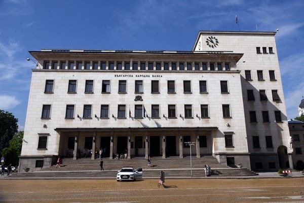 Брутният външен дълг в сектор държавно управление към края на