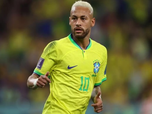 Неймар не може да играе футбол с ПСЖ и Бразилия