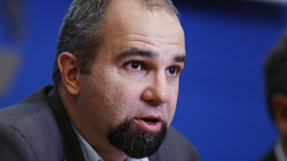 Интригата продължава заяви пред БНР изпълнителният директор на Галъп интернешънъл