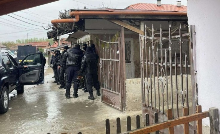 Акция на жандармерията и Специалните сили в ромския квартал в