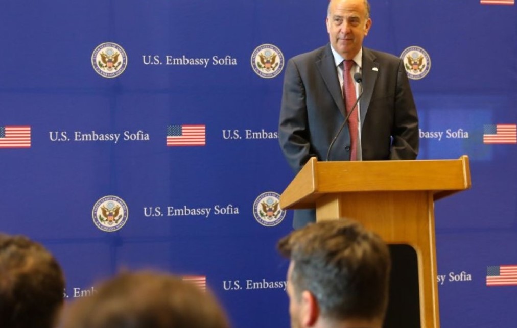 “Днес утвърденият от Сената нов посланик на САЩ в България