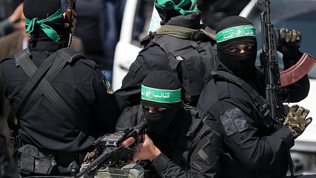 Израелската армия обяви че е атакувала цели принадлежащи на ислямистката