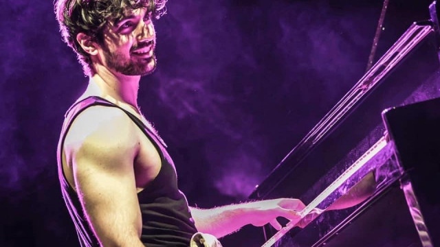 Ергенът Евгени Генчев който в момента е един от най обсъжданите