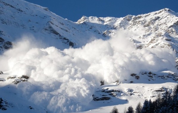 Опасно време и висока лавинна опасност в Рила и Пирин