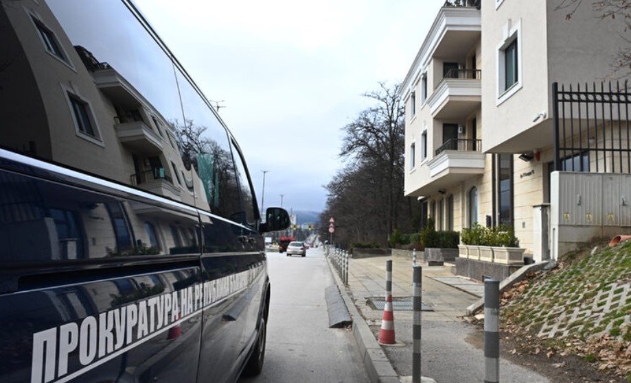 Основателите на Нексо Антони Тренчев и Коста Кънчев не фигурират