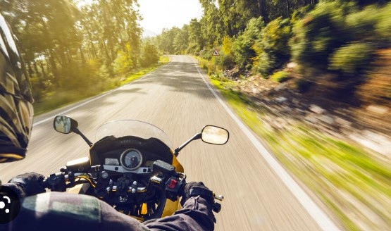 Предлагат всички нови мотоциклети да имат антиблокираща спирачна система Идеята