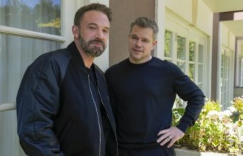 Създаден от носителя на Оскар Бен Афлек Въздушния разказва историята