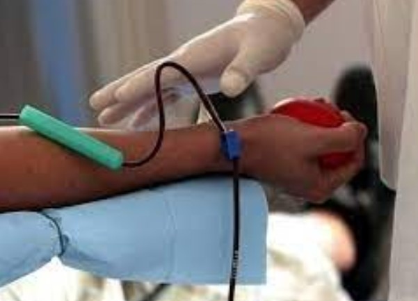Кръводарителската кампания Запалете свещичка дарете кръв Спасете живот сега която