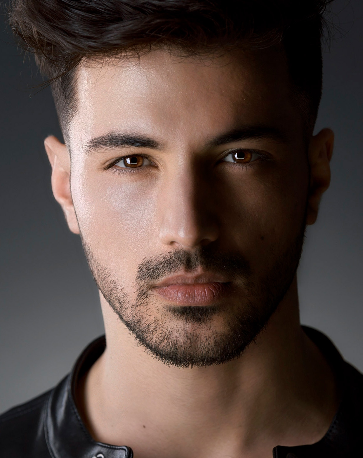 Пианистът Евгени Генчев е гледал две чужди деца Това сподели