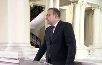 Основните политически партии трябва да коментират как виждат за развитието