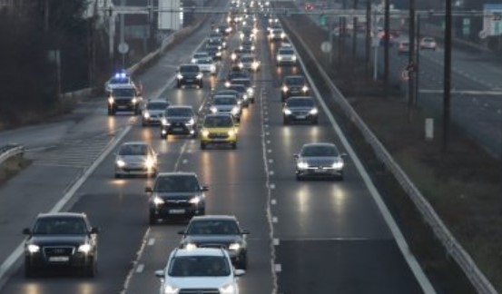 В последния от почивните дни за Великден се очаква интензивен