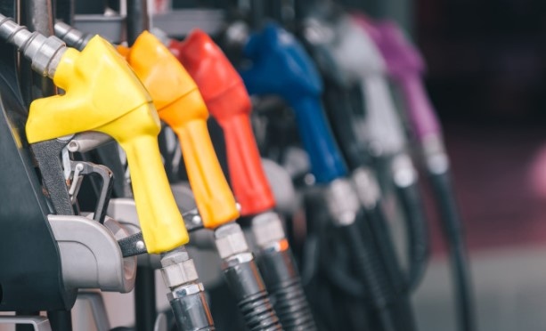 Близо 54 000 литра течни горива са изтеглени от бензиностанциите