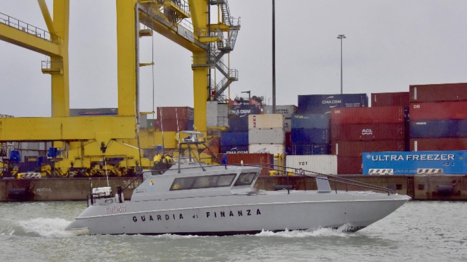 В Италия конфискуваха рекордното количество от почти 2 тона кокаин