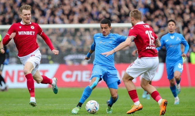 ЦСКА и Левски завършиха 0 0 във Вечното дерби на българския