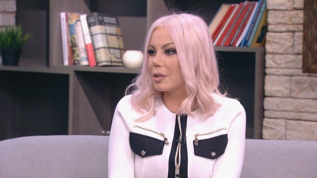 Камелия вече е щастлива и горда майка а новината съобщи