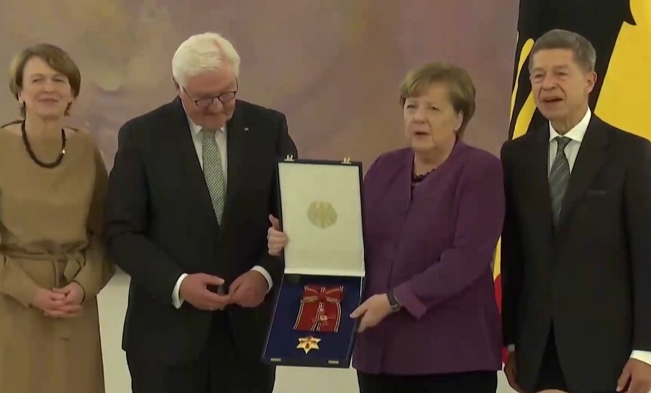 Бившият канцлер на Германия Ангела Меркел бе удостоена вчера с