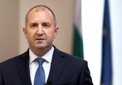 За да се стигне до нов кабинет трябва да се