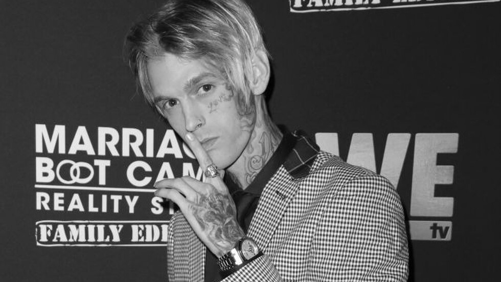 Съдебен лекар установи че певецът Арън Картър се е удавил